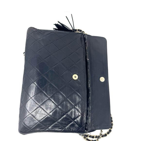 Chanel Vintage Black Quilted Camera Crossbody Bag –Quilted Caviar, Gold Hardware - Picture 9 of 15